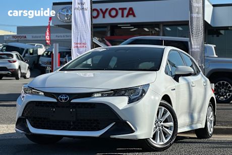 White 2022 Toyota Corolla Hatch ASCENT SPORT HYBRID F