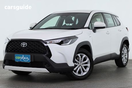 White 2024 Toyota Corolla Cross Wagon Gx 2Wd Hybrid