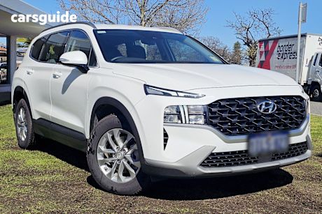 White 2022 Hyundai Santa FE SUV 4X4