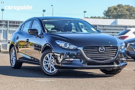 Black 2018 Mazda Mazda3 Hatch MAXX SPORT F