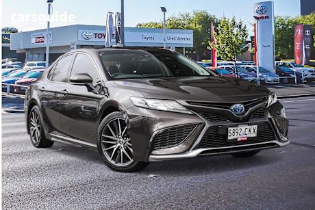 Bronze 2021 Toyota Camry Sedan SL F