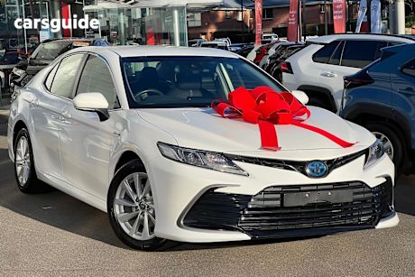 White 2023 Toyota Camry Sedan ASCENT F