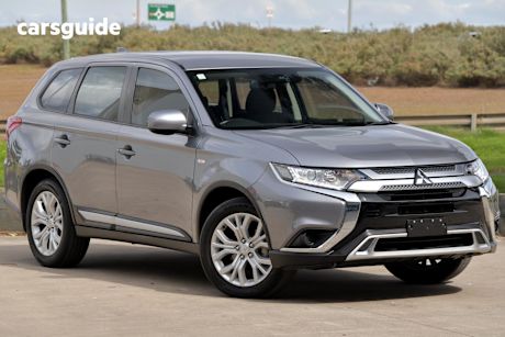Grey 2021 Mitsubishi Outlander SUV ES F