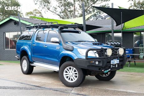 Blue 2014 Toyota Hilux Dual Cab Pick-up Sr5 (4X4)
