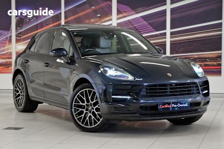 Blue 2019 Porsche Macan SUV 4WD