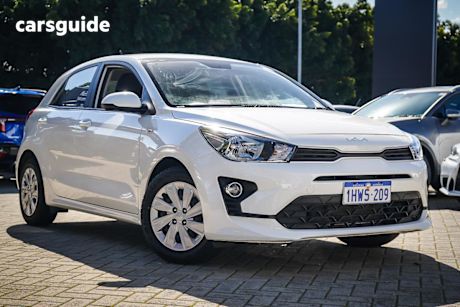 White 2023 Kia RIO Hatchback S