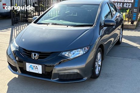 Grey 2014 Honda Civic Hatchback Vti-S