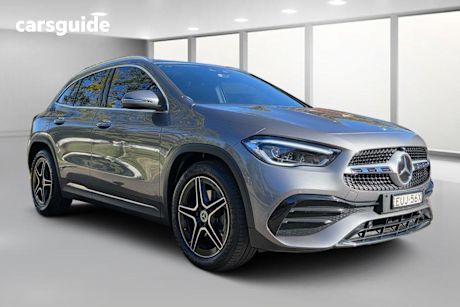 Grey 2022 Mercedes-Benz GLA200 Wagon