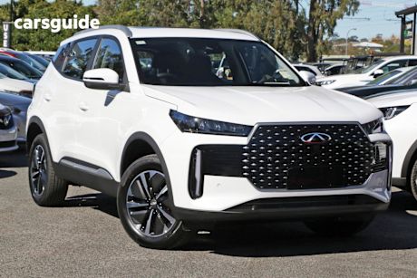 White 2025 Chery Tiggo 4 SUV HYBRID ULTIMATE F