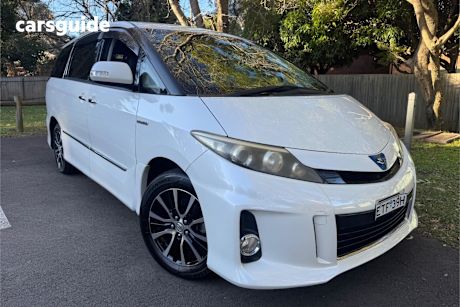 White 2013 Toyota Estima SUV HYBRID 4WD