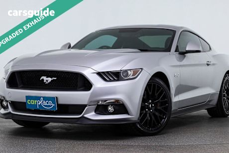 Silver 2016 Ford Mustang Coupe Fastback Gt 5.0 V8