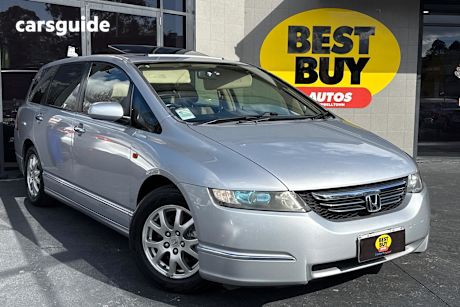 Silver 2004 Honda Odyssey SUV LUXURY F