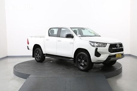 White 2024 Toyota Hilux Double Cab Chassis Sr (4X4)