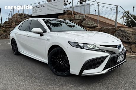 White 2021 Toyota Camry Sedan SX F