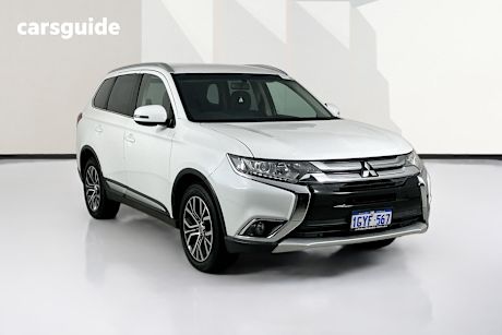 White 2017 Mitsubishi Outlander Wagon Ls Safety Pack (4X4) 7 Seats