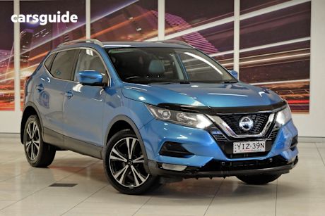 Blue 2020 Nissan Qashqai SUV ST-L F