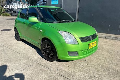Green 2010 Suzuki Swift Hatch F