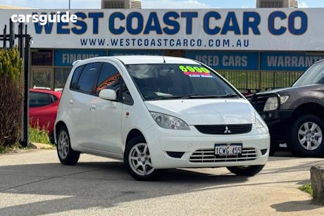 White 2008 Mitsubishi Colt Hatchback Es