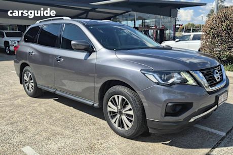 Grey 2017 Nissan Pathfinder Wagon St (4X2)