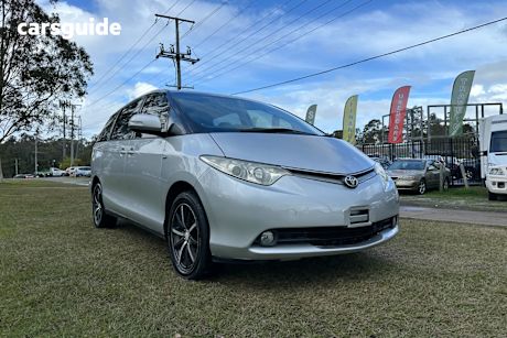 Silver 2007 Toyota Tarago Wagon Gli
