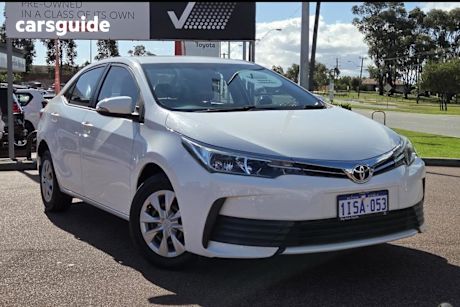 White 2018 Toyota Corolla Sedan Ascent