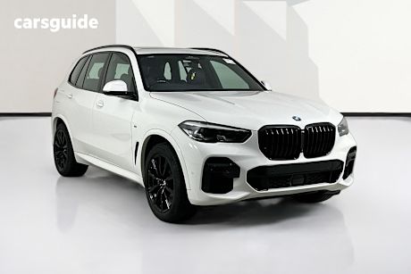 White 2023 BMW X5 Wagon Xdrive30D M Sport