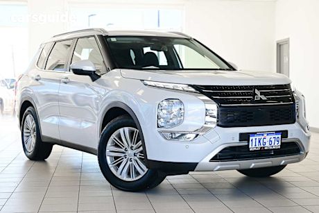 White 2024 Mitsubishi Outlander SUV LS F
