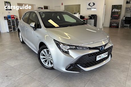 Silver 2024 Toyota Corolla Hatch ASCENT SPORT HYBRID F