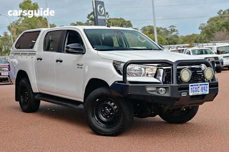 White 2019 Toyota Hilux Ute Tray SR 4X4