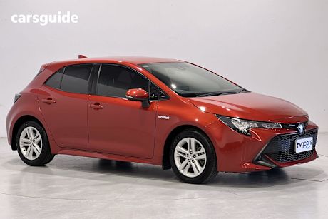 Red 2018 Toyota Corolla Hatch ASCENT SPORT HYBRID F