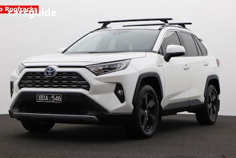 White 2020 Toyota RAV4 SUV CRUISER F