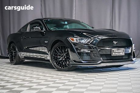 Black 2017 Ford Mustang Coupe Fastback Gt 5.0 V8