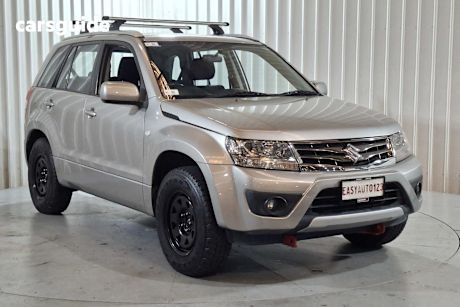 Silver 2015 Suzuki Grand Vitara Wagon Sports (4X4)