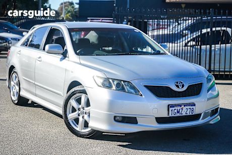 Silver 2006 Toyota Camry Sedan Sportivo