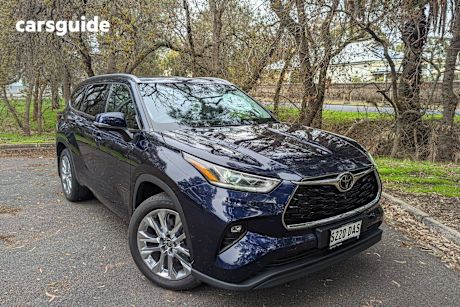 Blue 2023 Toyota Kluger Wagon Grande Awd