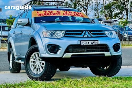 Silver 2015 Mitsubishi Challenger Wagon (4X4)