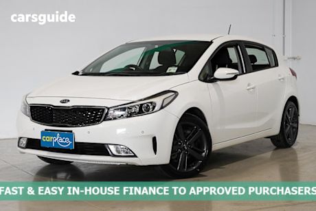 White 2018 Kia Cerato Hatchback Sport