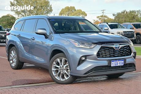 Blue 2023 Toyota Kluger SUV GRANDE 4X4