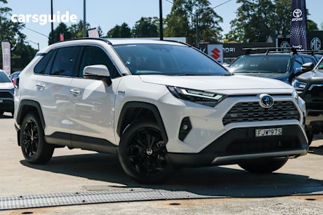 White 2024 Toyota RAV4 SUV CRUISER F