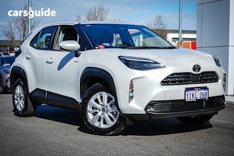 White 2024 Toyota Yaris Cross Wagon Gx Hybrid