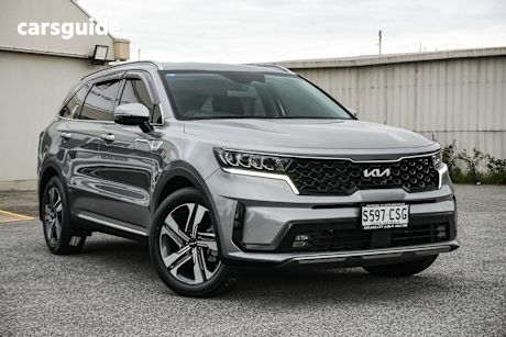 Grey 2022 Kia Sorento SUV SPORT+ 4X4