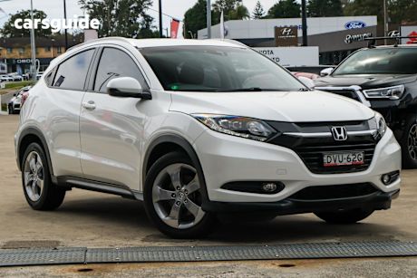 White 2017 Honda HR-V SUV VTI-S F
