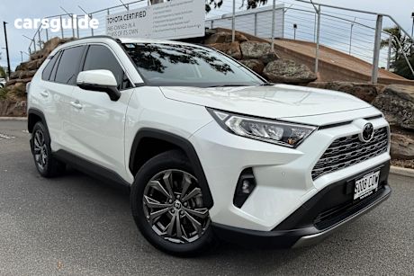 White 2022 Toyota RAV4 SUV GXL F