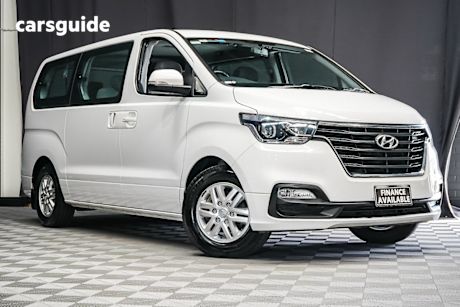 White 2018 Hyundai Imax Wagon Active