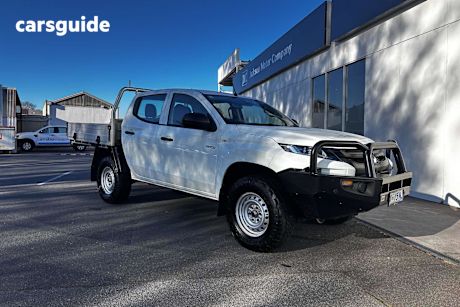 White 2022 Mitsubishi Triton Ute Tray GLX 4X4