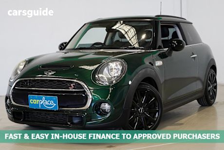Green 2015 Mini Cooper Hatchback S