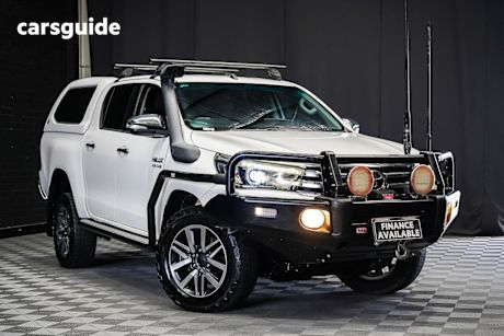White 2017 Toyota Hilux Dual Cab Utility Sr5 (4X4)