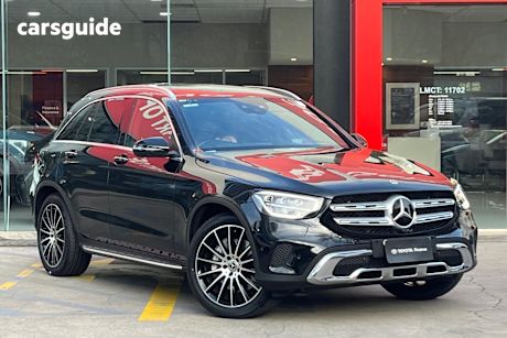 Black 2022 Mercedes-Benz GLC300 Wagon E 4Matic Phev