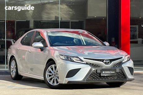 Silver 2019 Toyota Camry Sedan ASCENT SPORT F