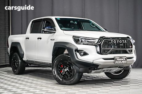 White 2024 Toyota Hilux Double Cab Pick Up Gr-Sport (4X4)